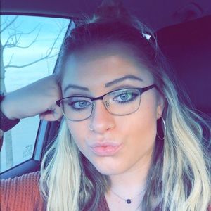 Meet your Posher, Triniti